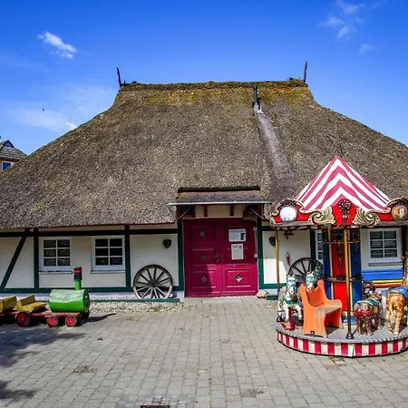 Complex Beech Fleesensee, 고렌레빈